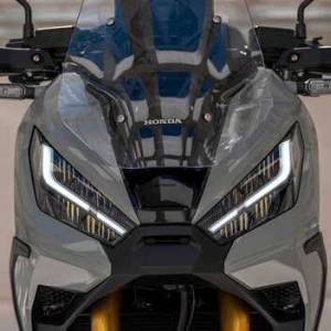 X-ADV-LED-DRL-headlights-plus-extra-storage_original